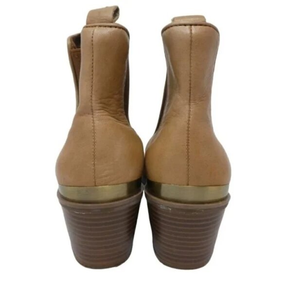 TAN BLOCK HEEL ANKLE BOOTIES - Picture 3 of 3